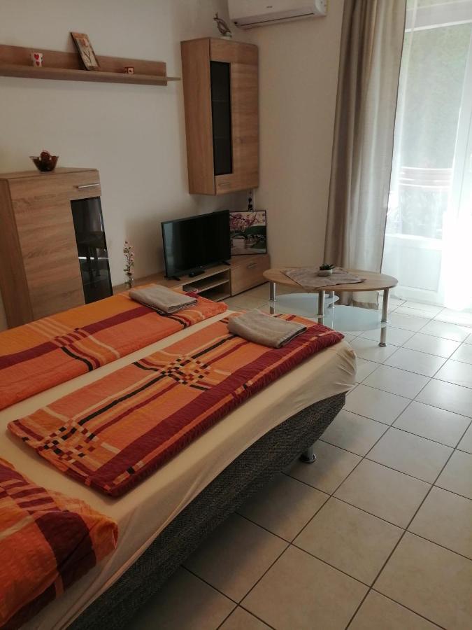 Apartman Pavai Hajduszoboszlo Exterior photo